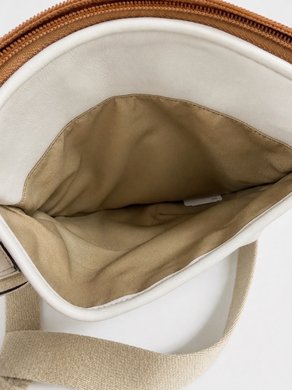 Authentic Coach Cream Leather Crossbody Bag | Neutral Everyday Shoulder Purse - Picture 9 of 13